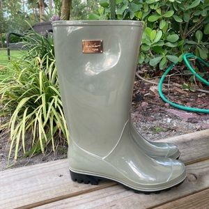 Nicole Miller Rain Boots